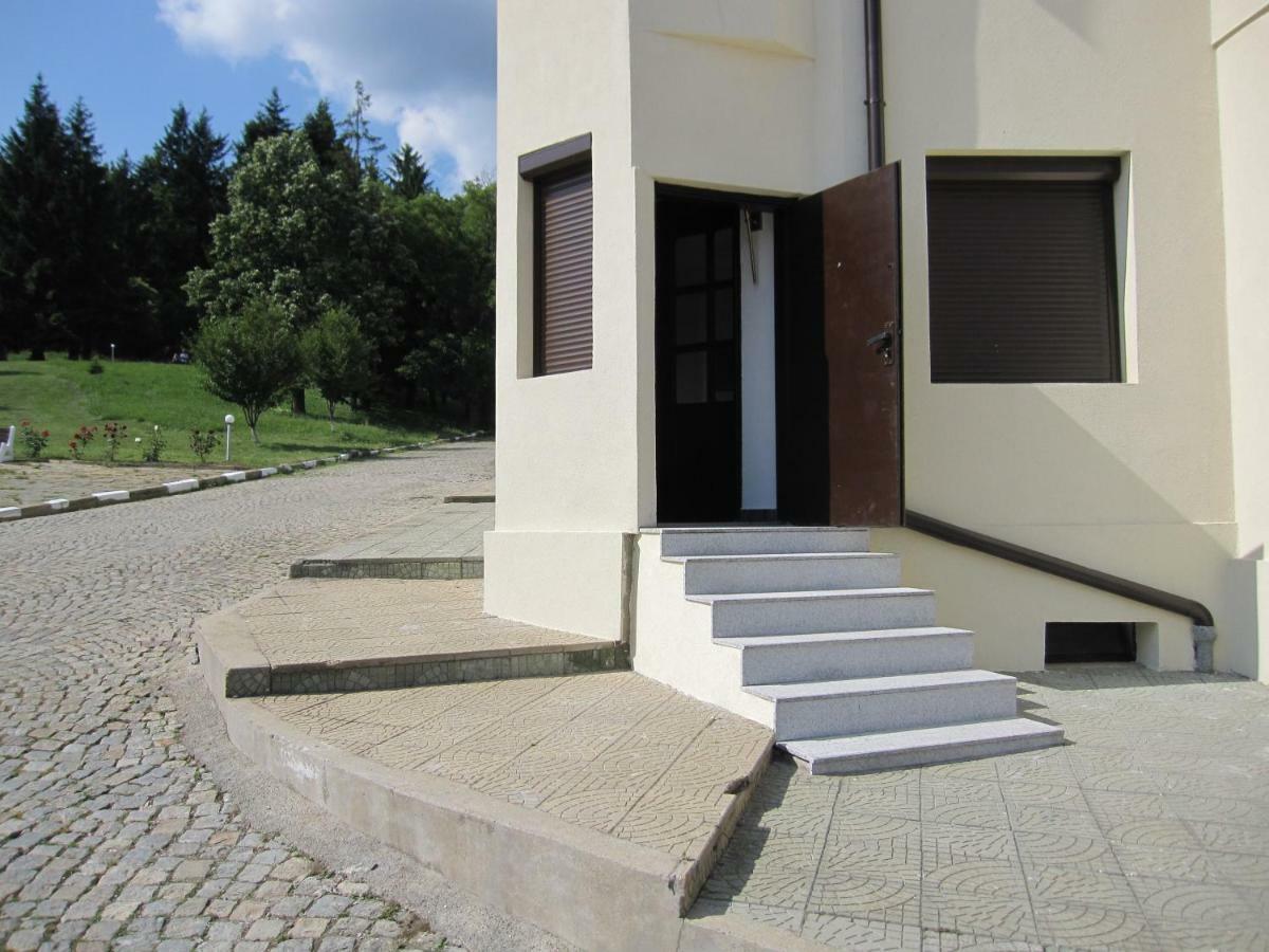 Gnezdo Studio Apart Schipka Exterior foto